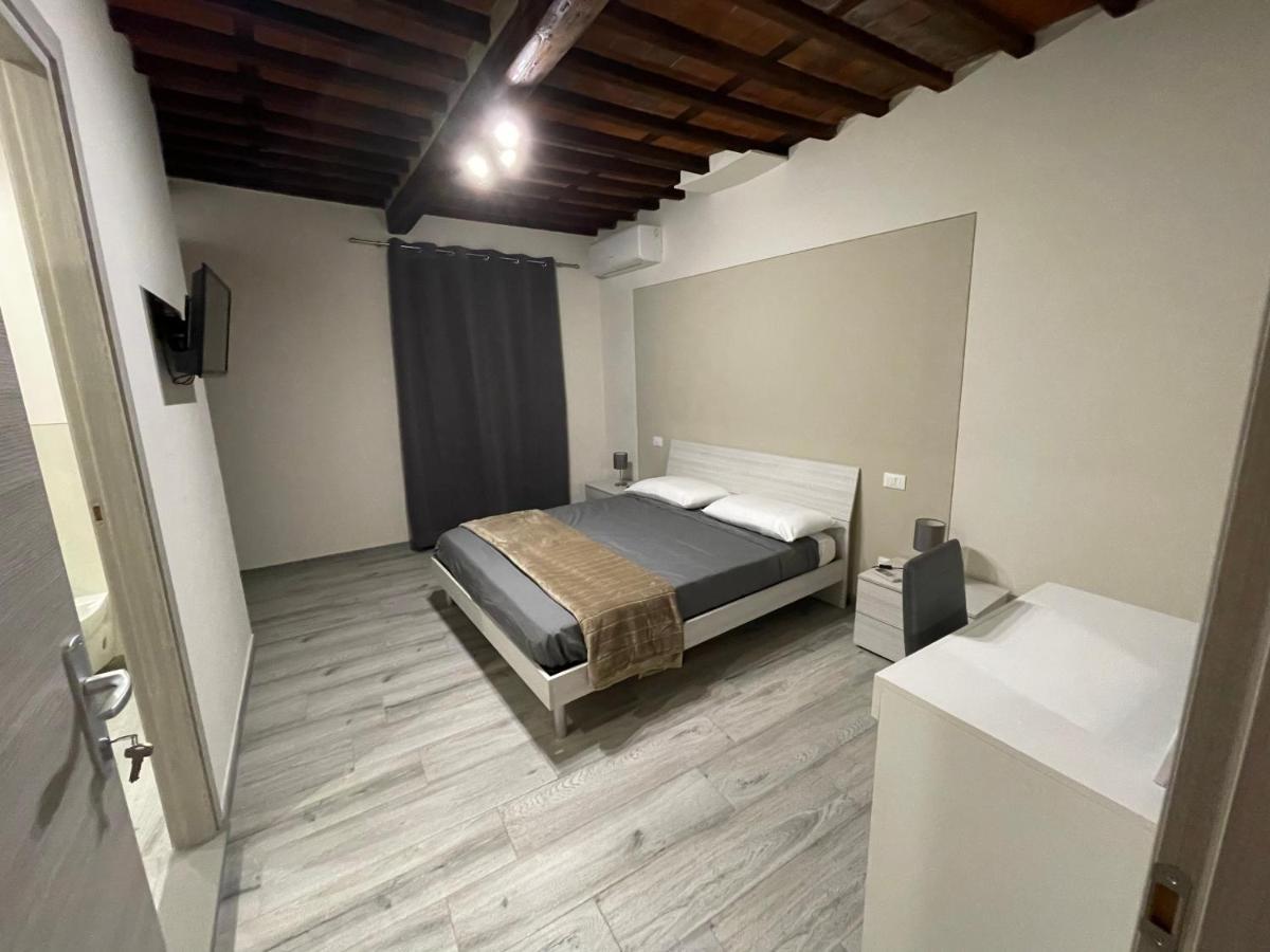 Rent Room Iacopo Capannori Bagian luar foto