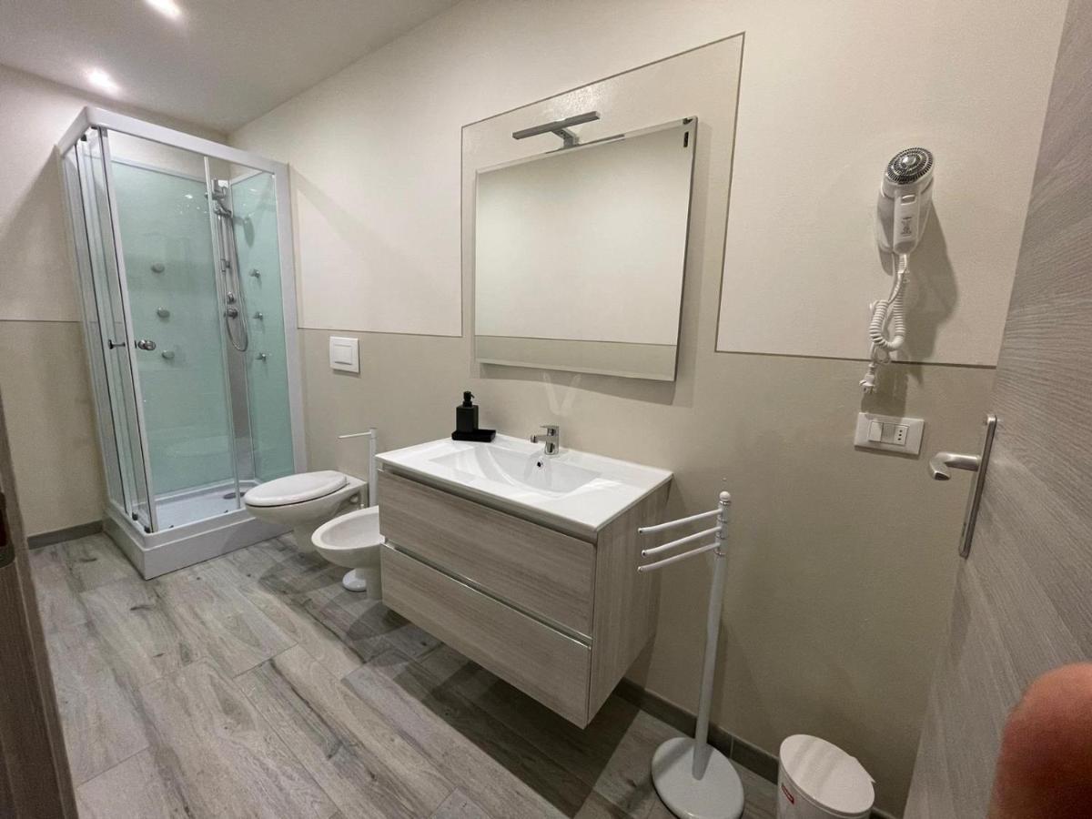 Rent Room Iacopo Capannori Bagian luar foto