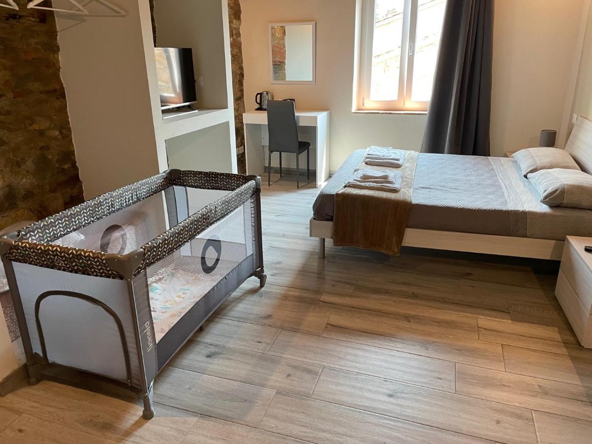 Rent Room Iacopo Capannori Bagian luar foto