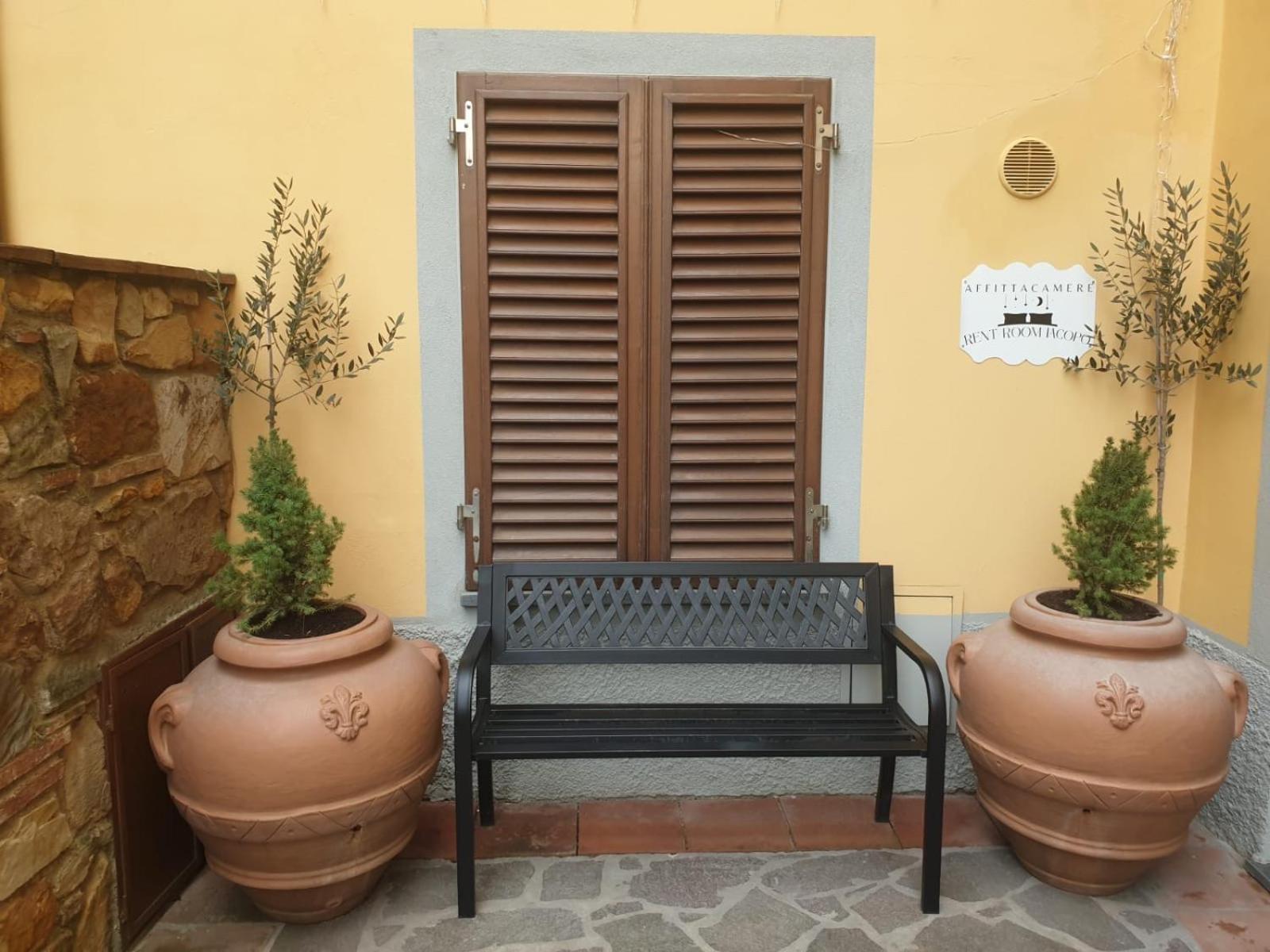 Rent Room Iacopo Capannori Bagian luar foto